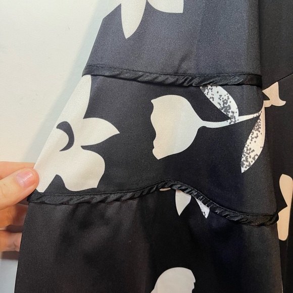 Vessos Black and White Floral Sundress Dress Size Medium - Picture 8 of 9